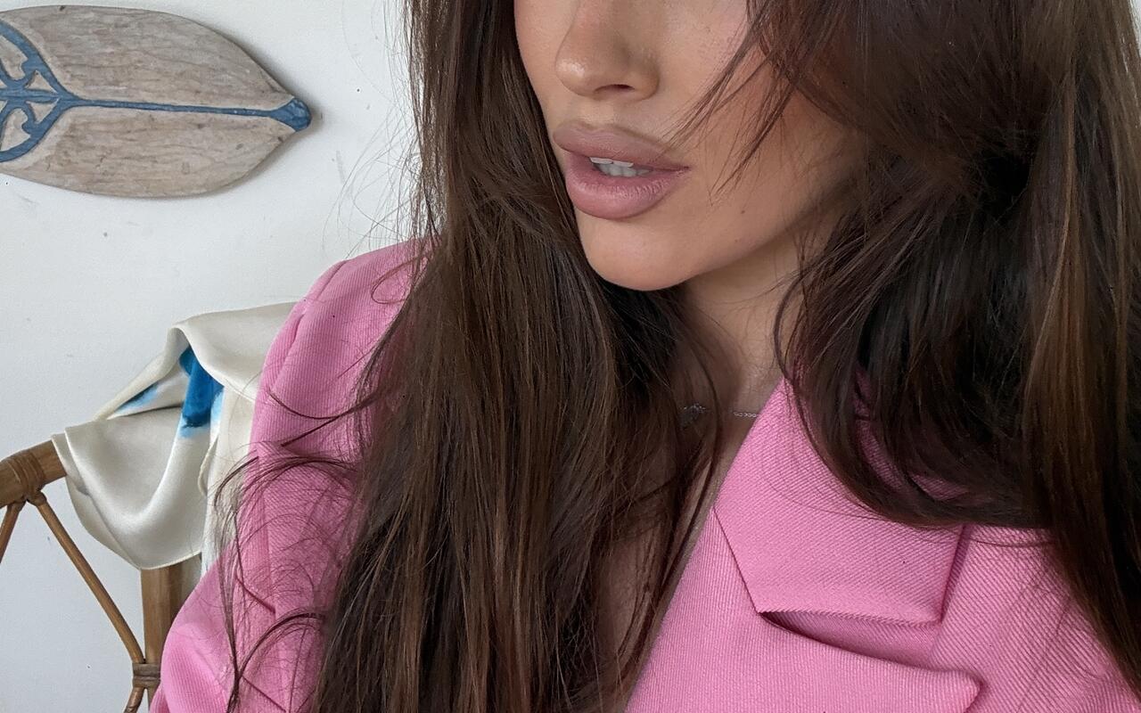 Luxury Girl XXX Misc - Image 1